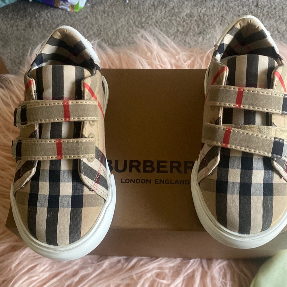 Toddler Burberry shoes
